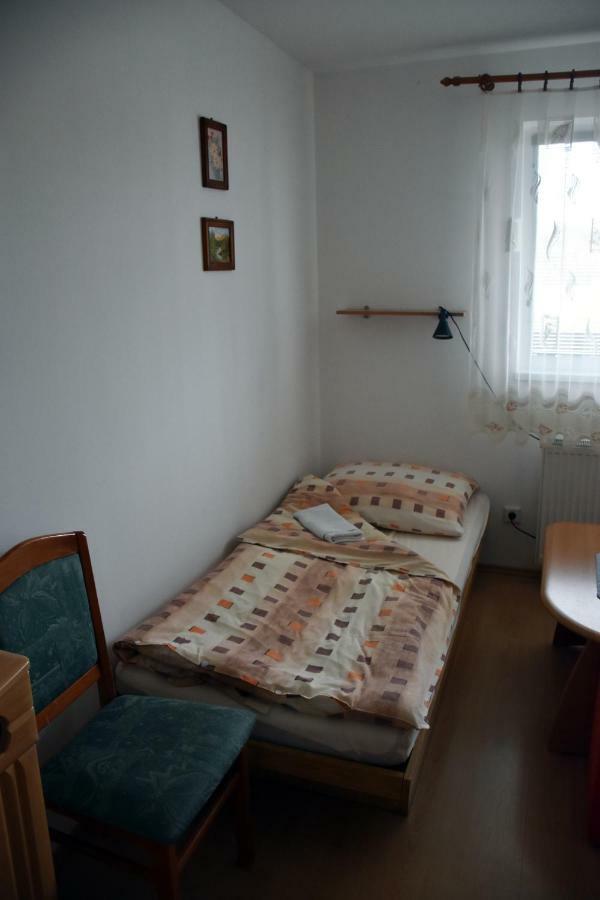 Nitrianske Rudno Penzion Koruna מראה חיצוני תמונה